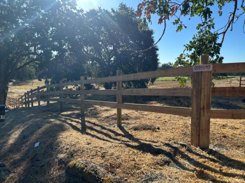 corral board fence 1